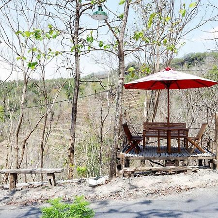 Newalaskuliner & Homestaywatulumbung Kretek المظهر الخارجي الصورة