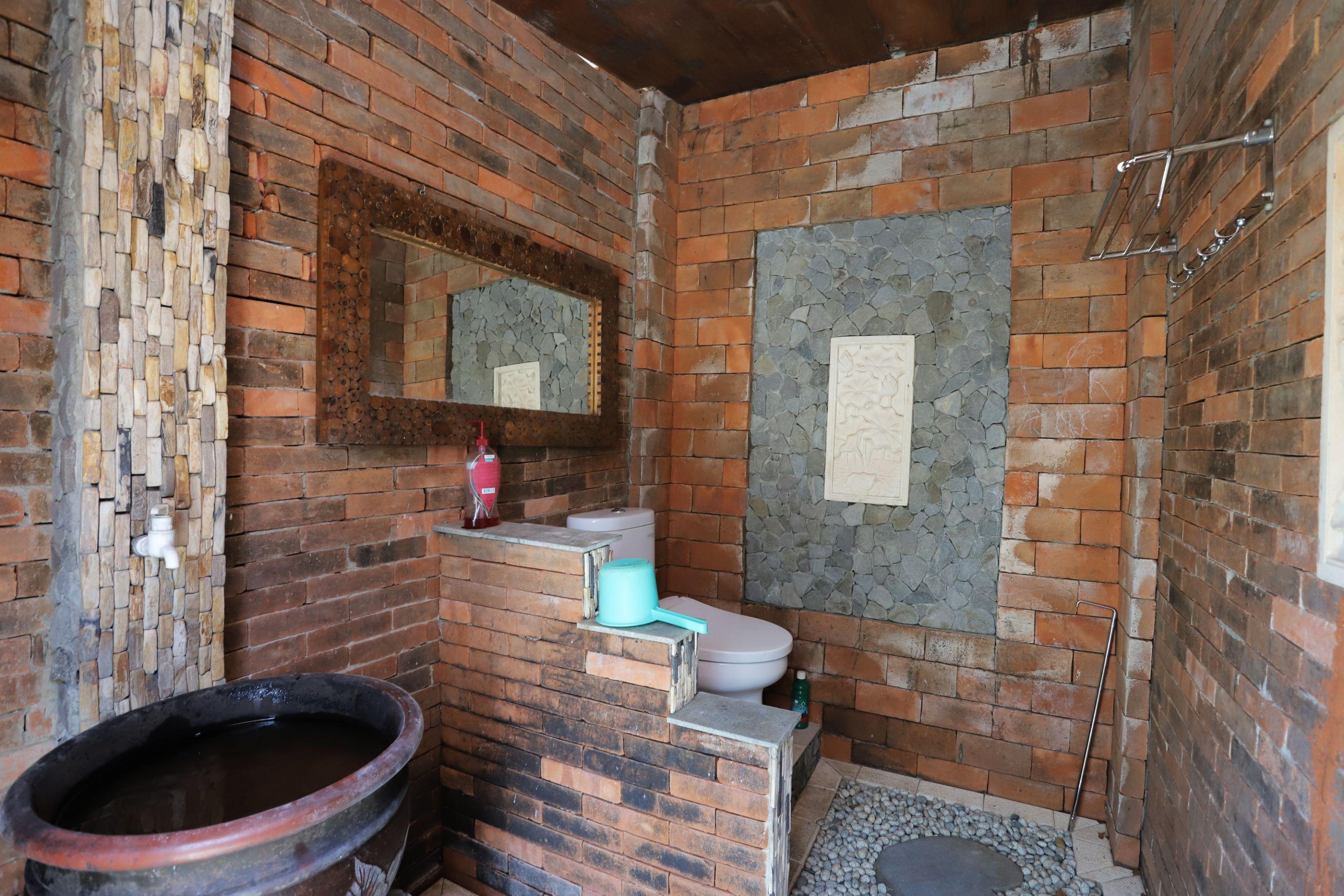 Newalaskuliner & Homestaywatulumbung Kretek المظهر الخارجي الصورة